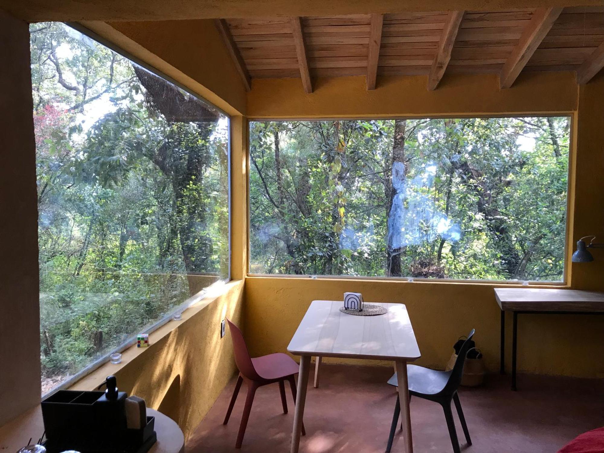 La Cabana Azul Al Fondo Del Bosque De Тепостлан Экстерьер фото